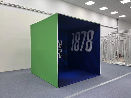 3D photo booth backdrop in a room scene, premium 8x8x8 enclosure by RecycleDisplay for 3D photography sessions